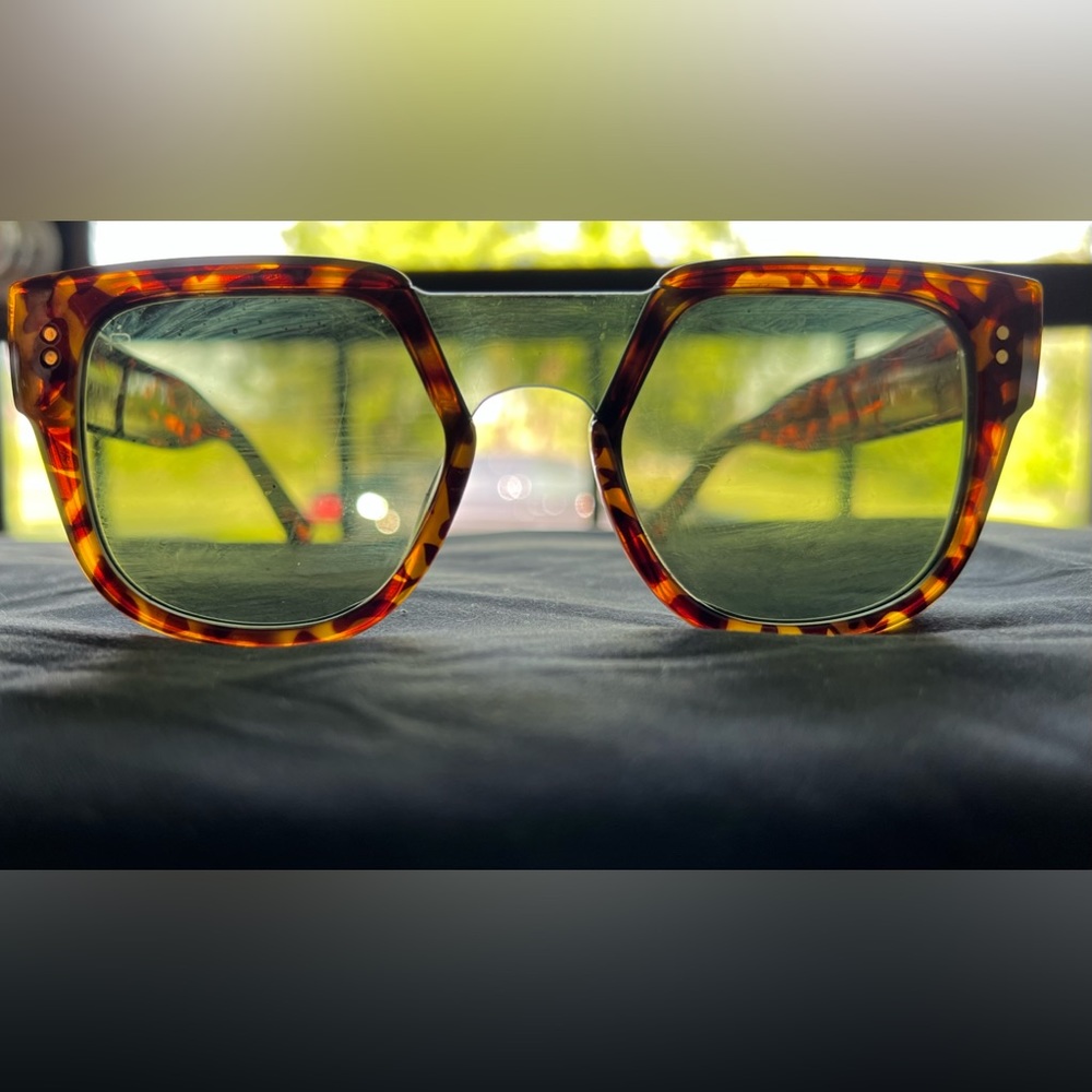TORTOISE SHELL SUNGLASSES: PRIVÉ REVAUX X ADRIANA LIMA  #tortoiseshellsunglasses